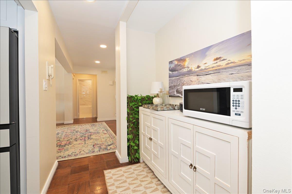 Coop Shore  Nassau County, NY 11023, MLS-956303-17