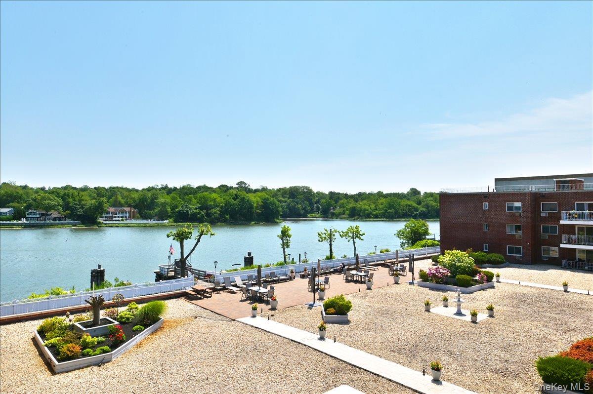 Coop Shore  Nassau County, NY 11023, MLS-956303-25