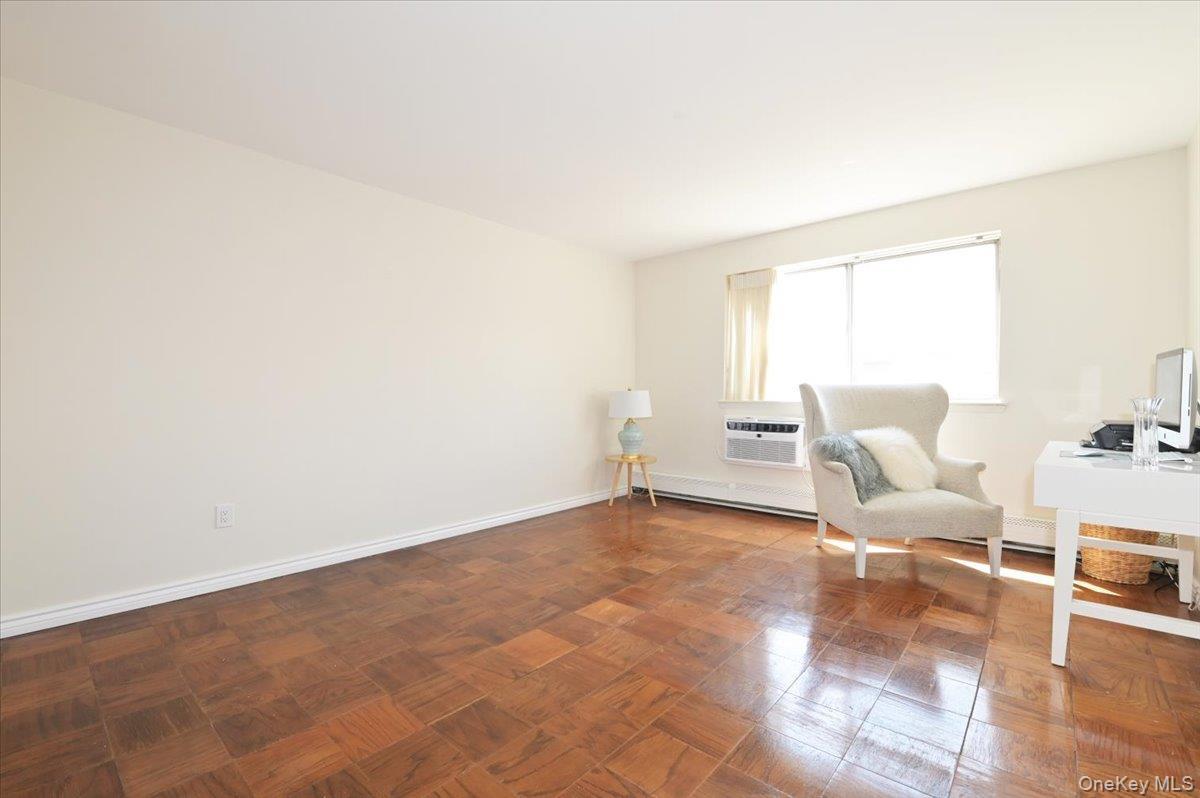 Coop Shore  Nassau County, NY 11023, MLS-956303-26