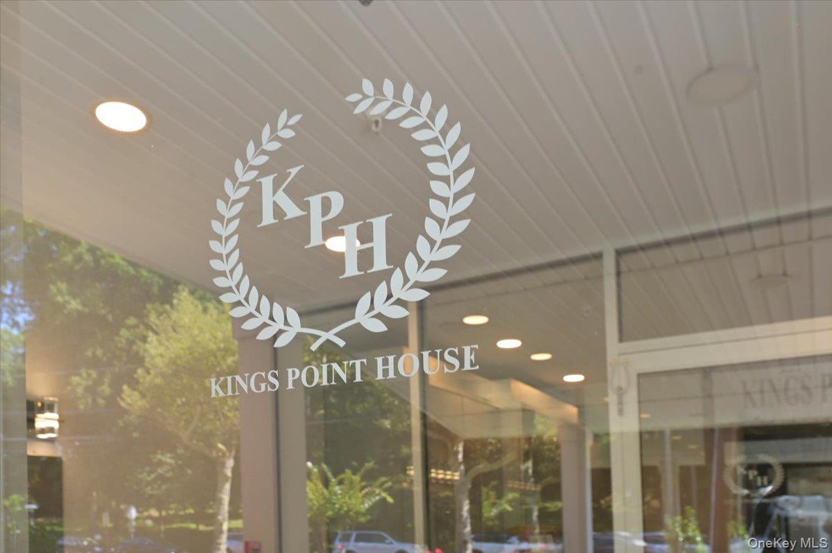 Coop Shore  Nassau County, NY 11023, MLS-956303-33