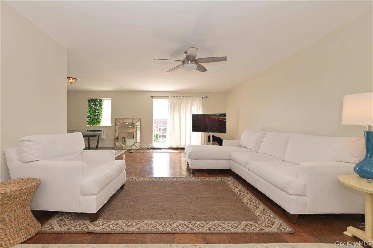 Coop Shore  Nassau County, NY 11023, MLS-956303-8