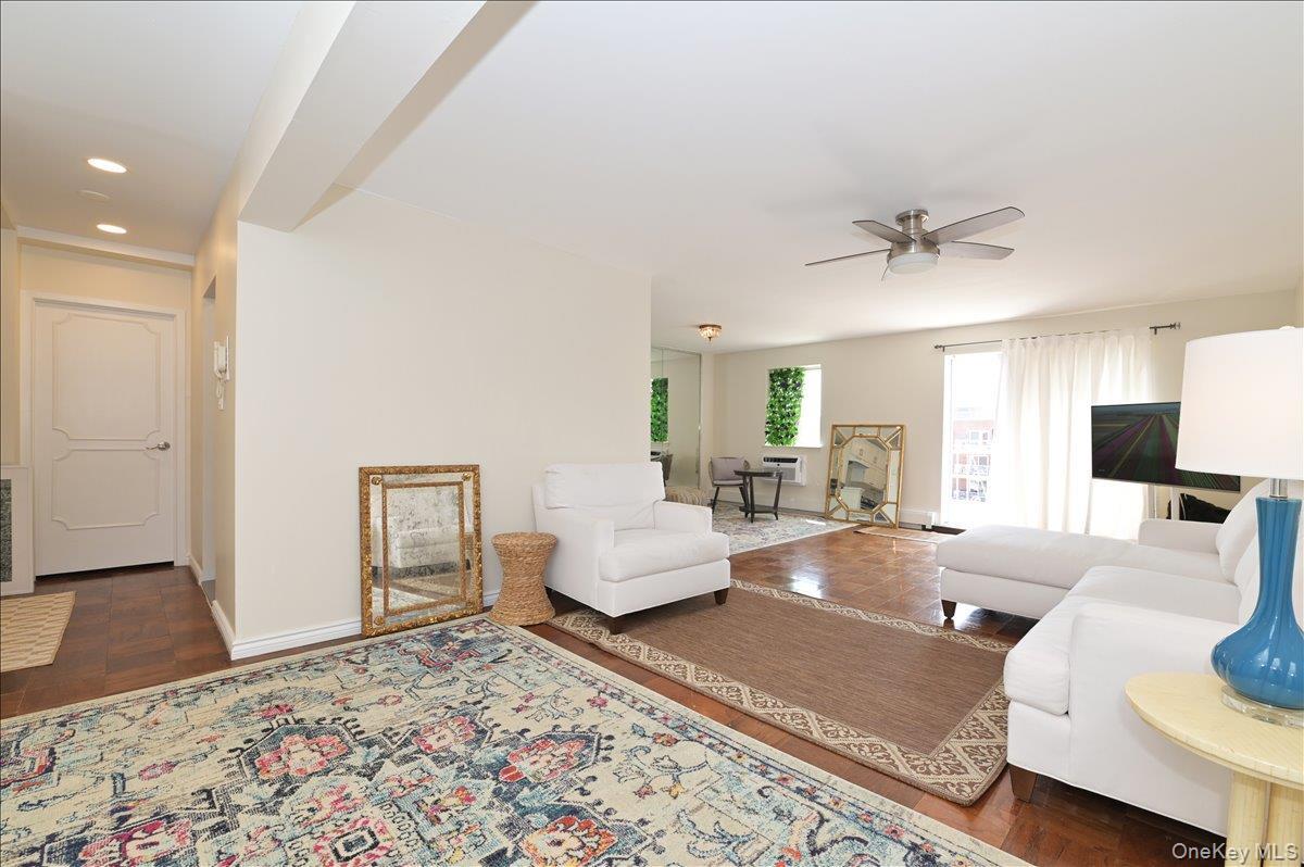 Coop Shore  Nassau County, NY 11023, MLS-956303-9