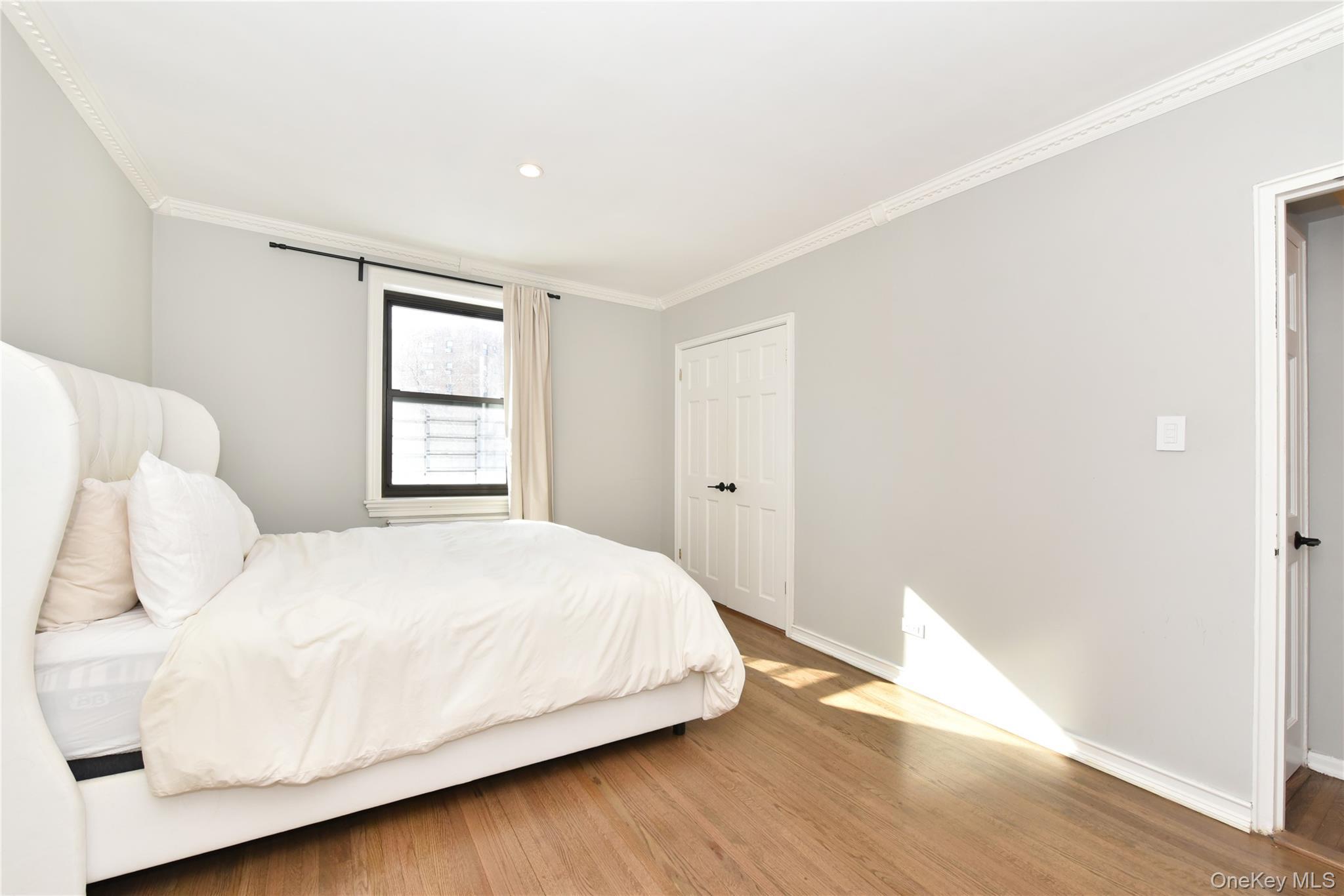 Coop 75th  Queens, NY 11364, MLS-956330-10