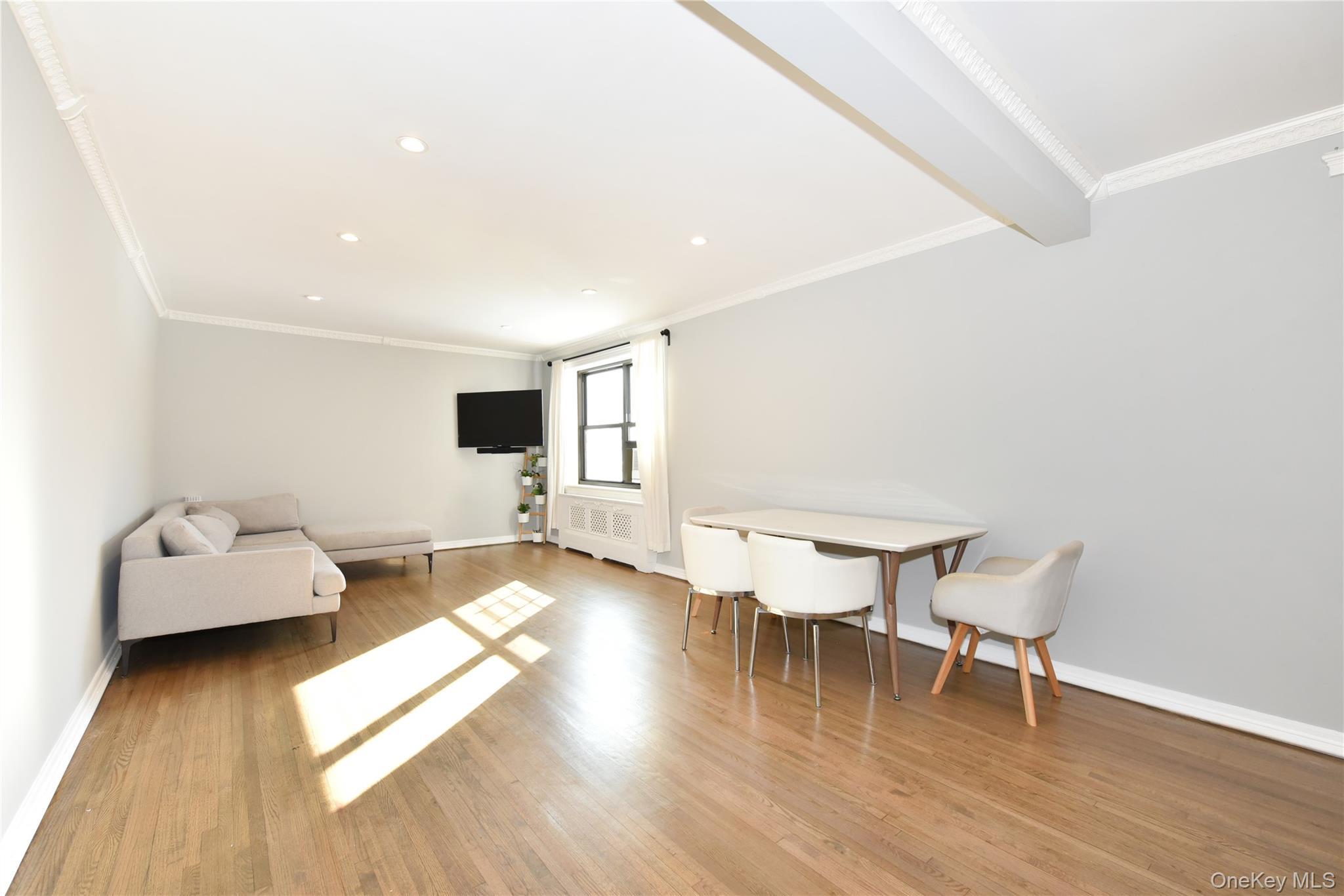 Coop 75th  Queens, NY 11364, MLS-956330-3