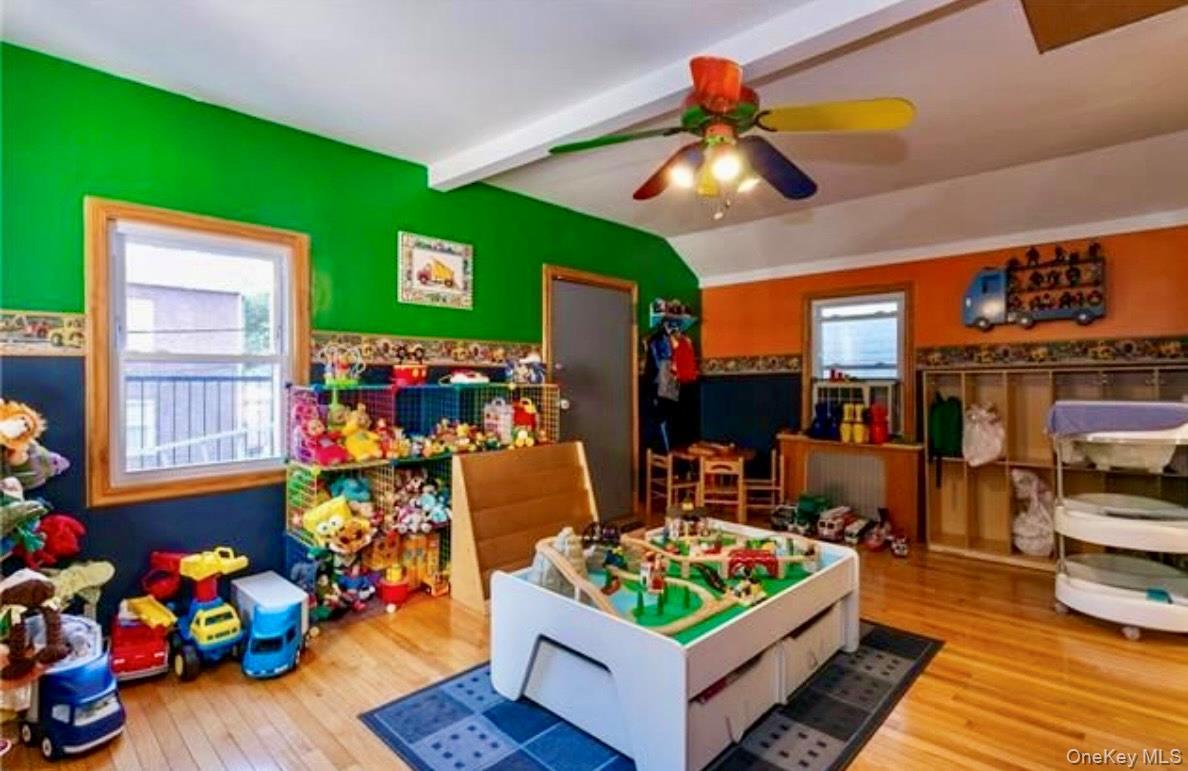 Single Family 195th Bronx, NY 10468, MLS-956334-5