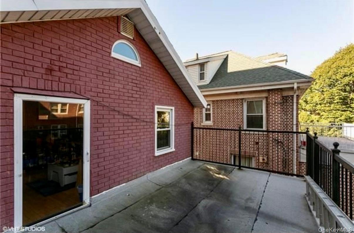 Single Family 195th Bronx, NY 10468, MLS-956334-8