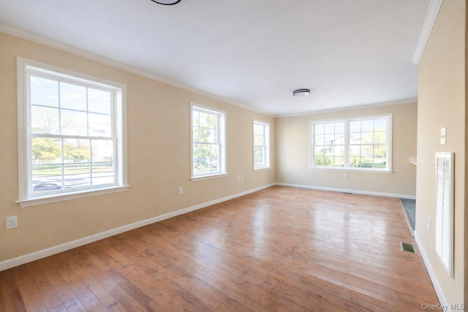 Single Family E 4th Street Westchester County, NY 10553, MLS-956341-11