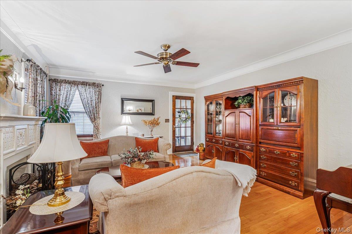 Single Family 166th Queens, NY 11358, MLS-956350-5