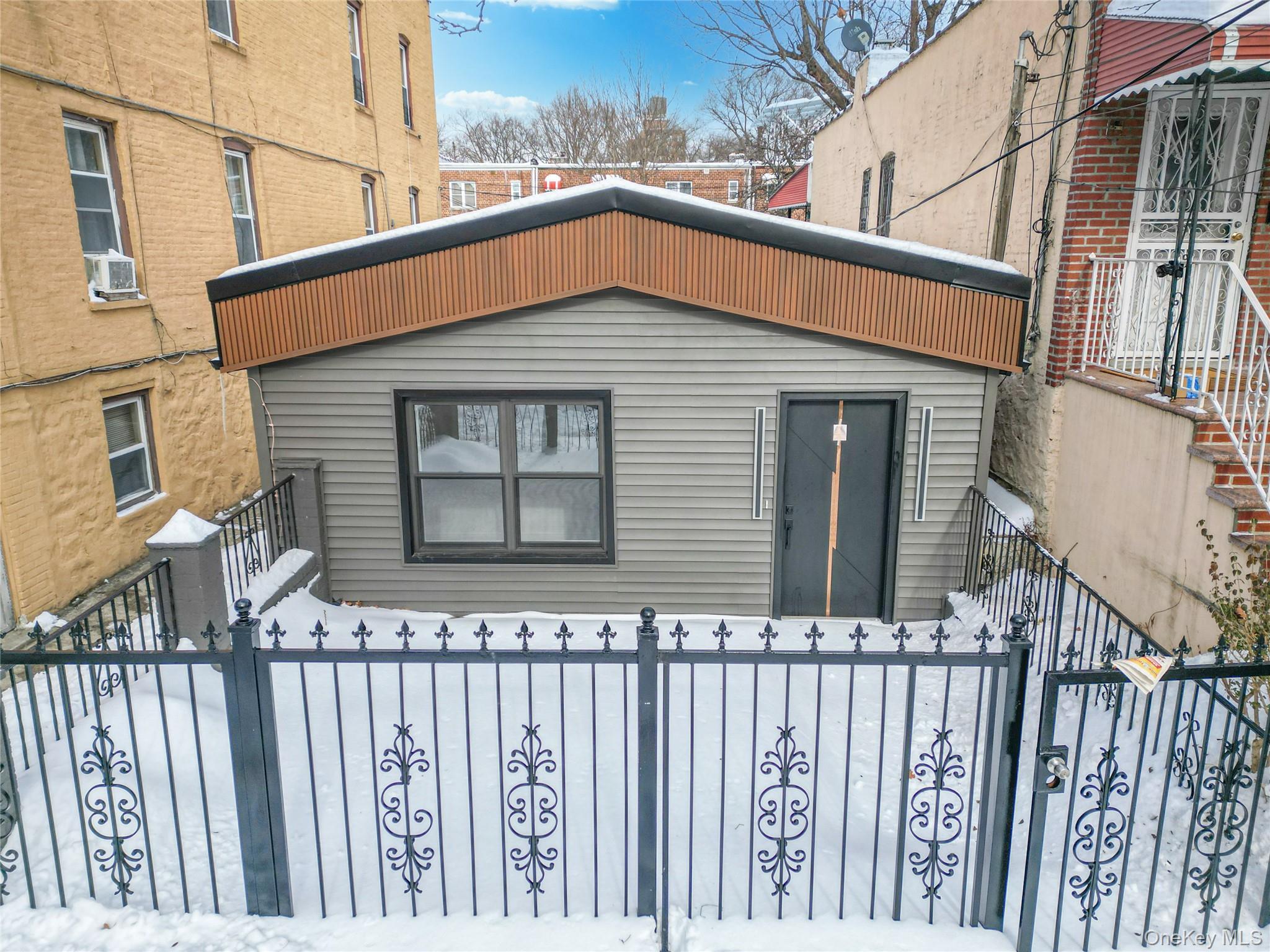 Single Family 224th  Bronx, NY 10466, MLS-956377-15