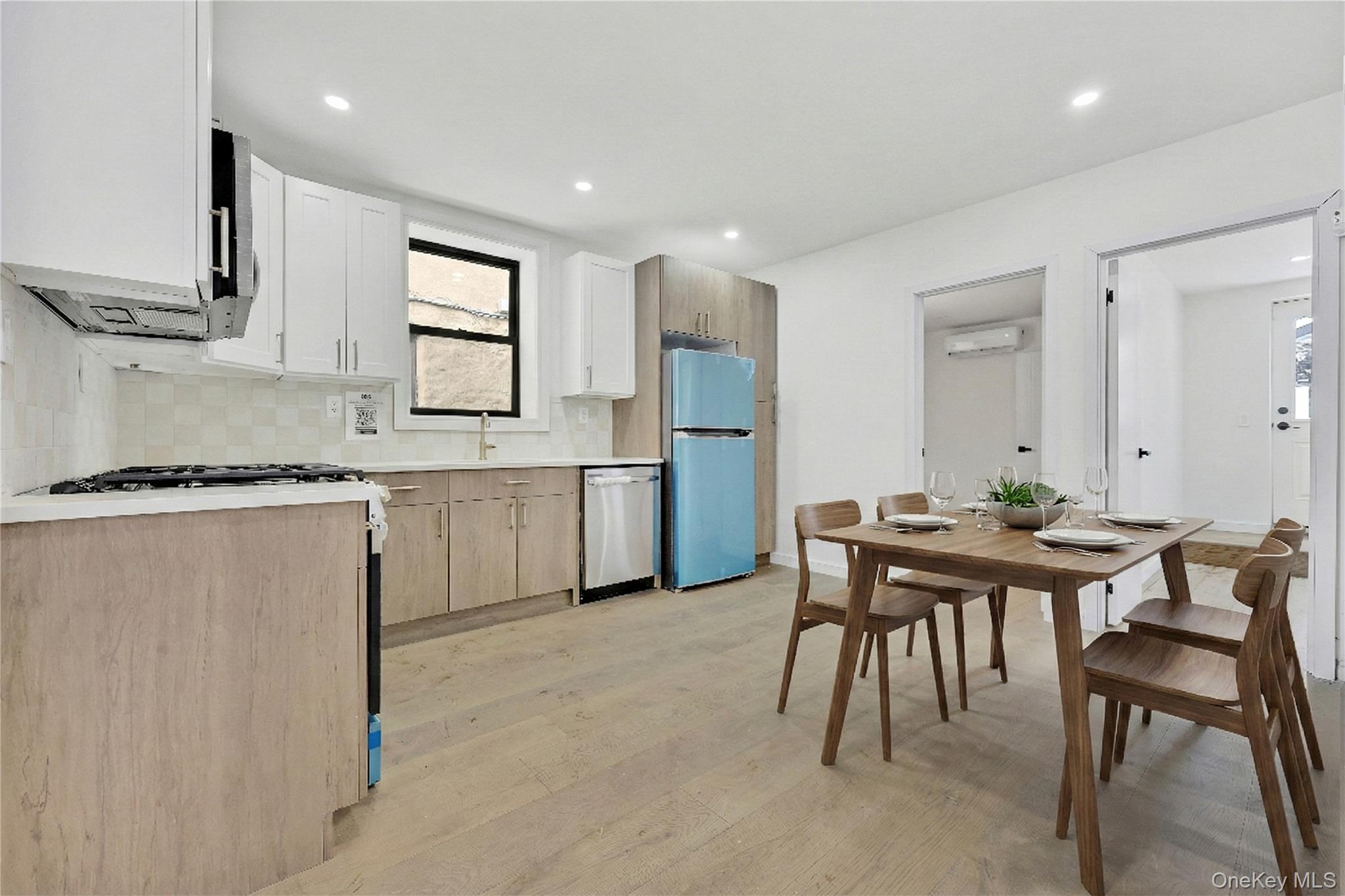 Single Family 224th  Bronx, NY 10466, MLS-956377-2