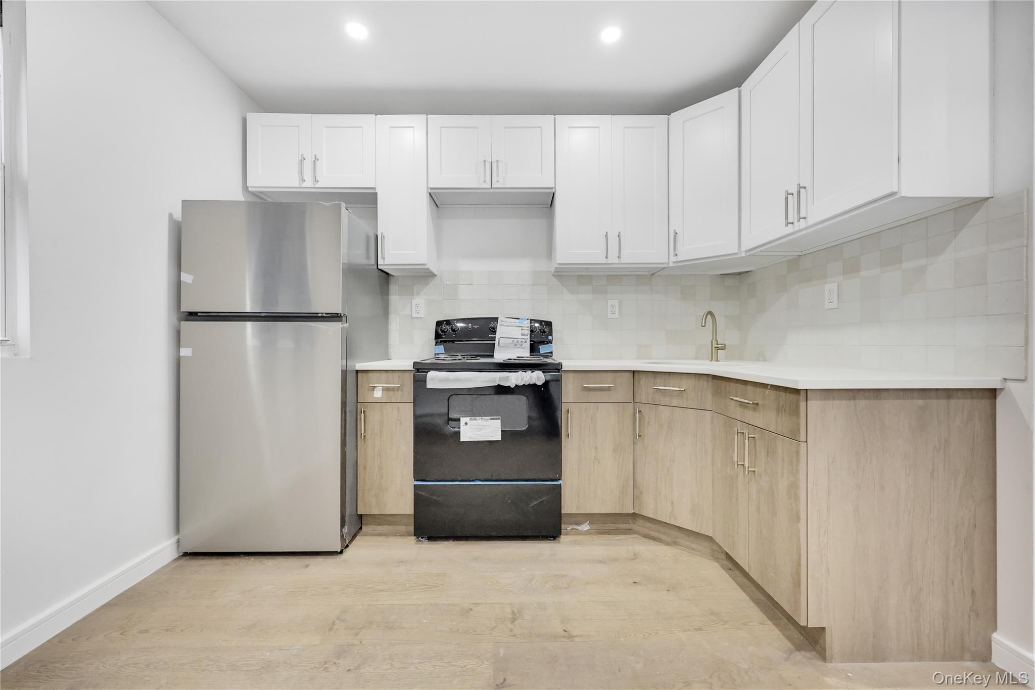 Single Family 224th  Bronx, NY 10466, MLS-956377-9