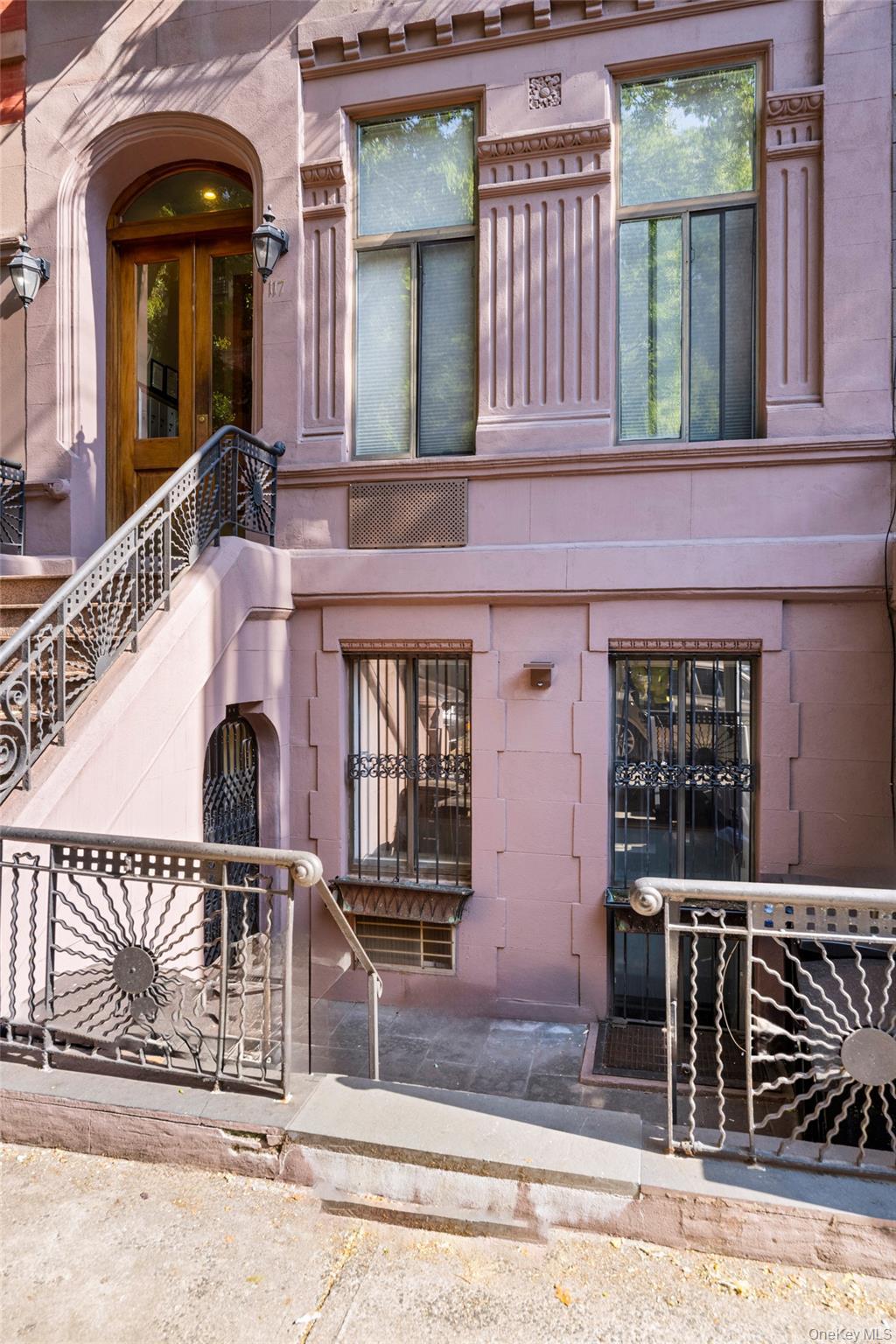 Apartment 82nd  Manhattan, NY 10024, MLS-956395-12