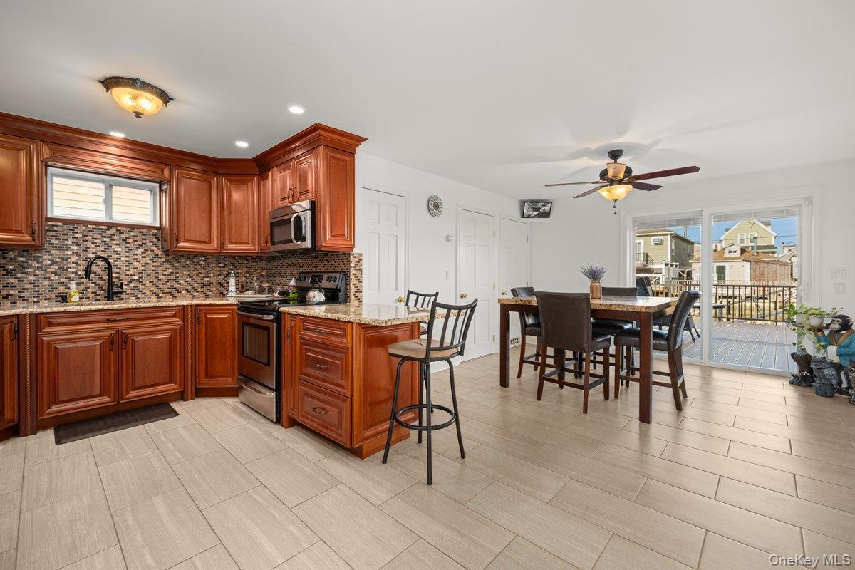 Single Family 13th  Queens, NY 11693, MLS-956409-8