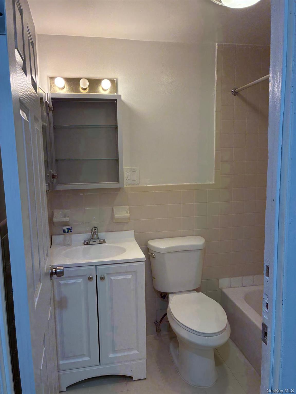 Single Family Springfield  Queens, NY 11413, MLS-956419-7