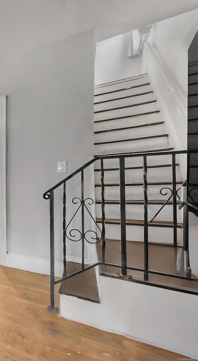 Single Family Edson  Bronx, NY 10466, MLS-956425-13