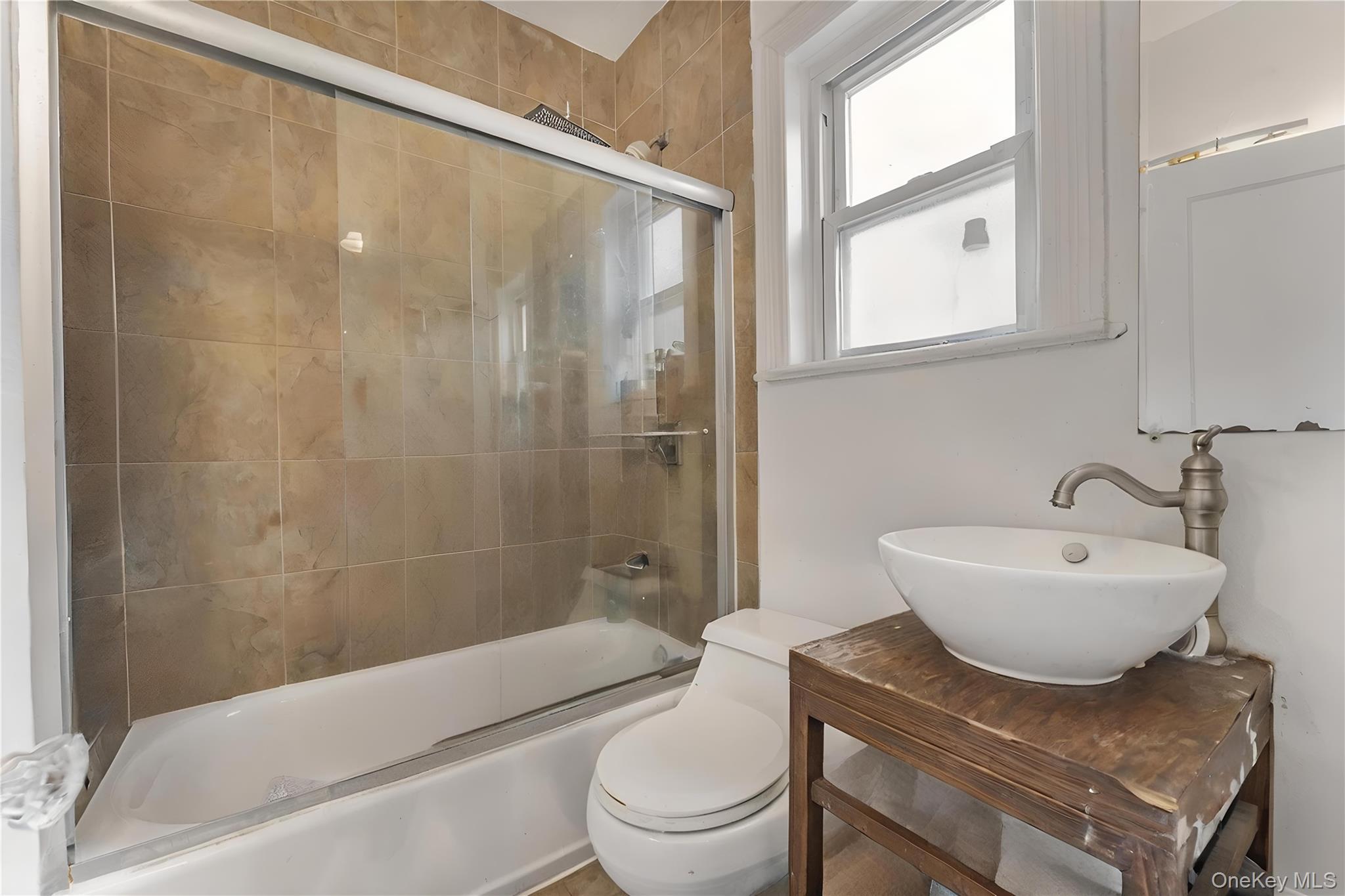 Single Family Edson  Bronx, NY 10466, MLS-956425-15