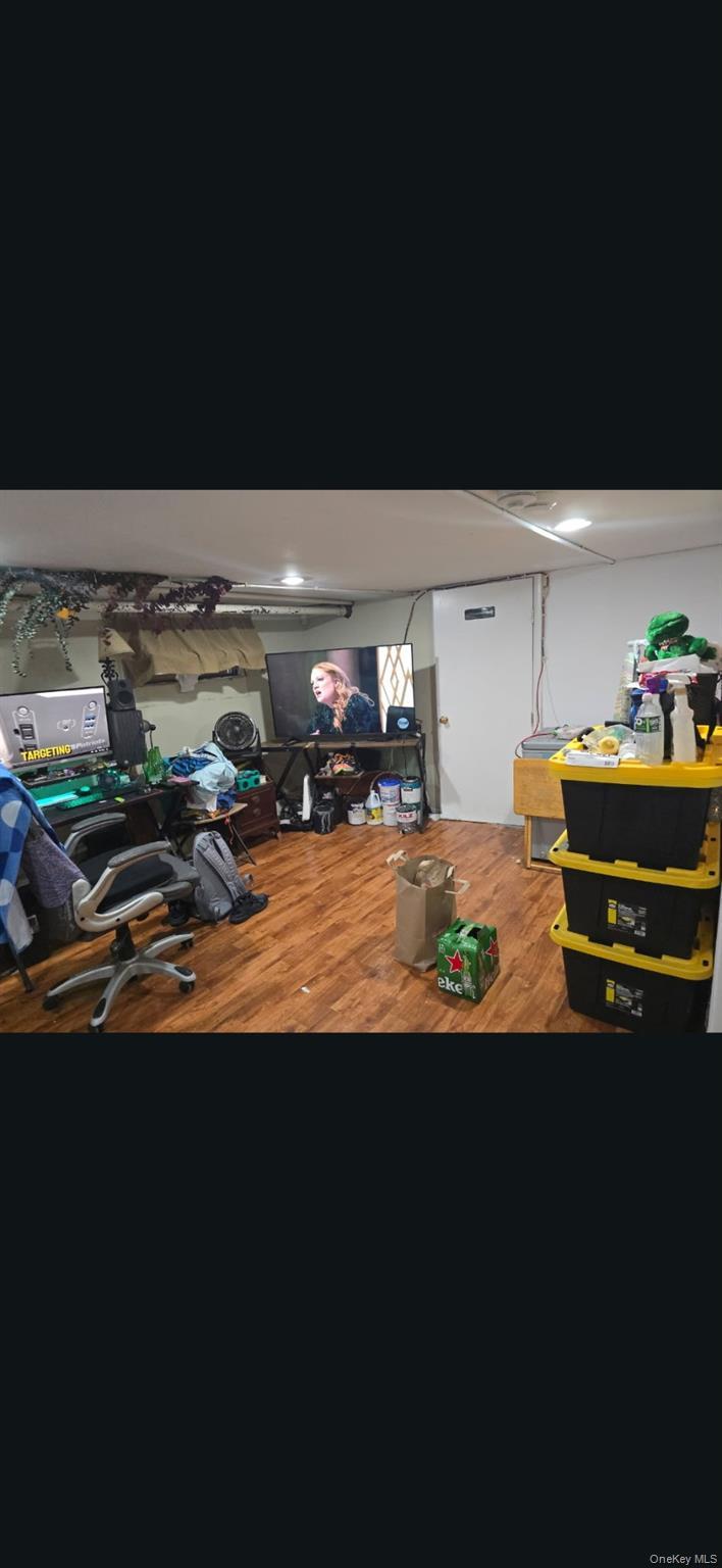 Single Family Edson  Bronx, NY 10466, MLS-956425-18