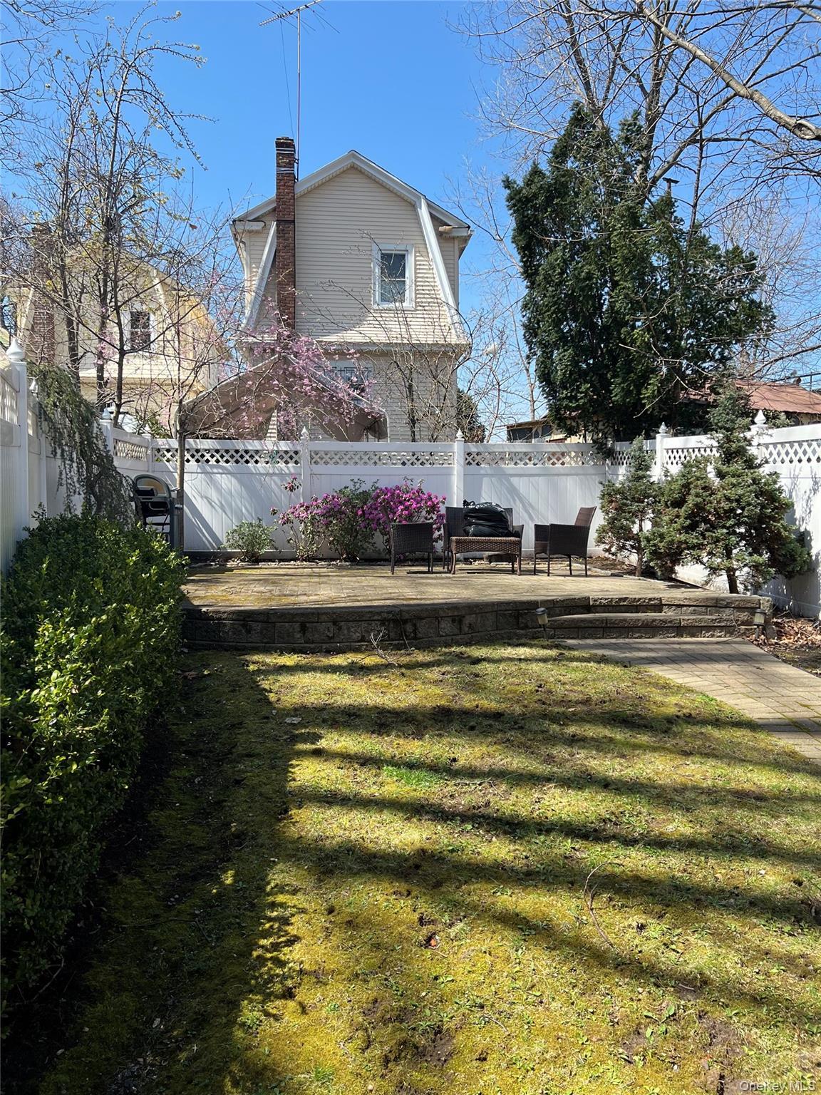 Single Family Edson  Bronx, NY 10466, MLS-956425-5