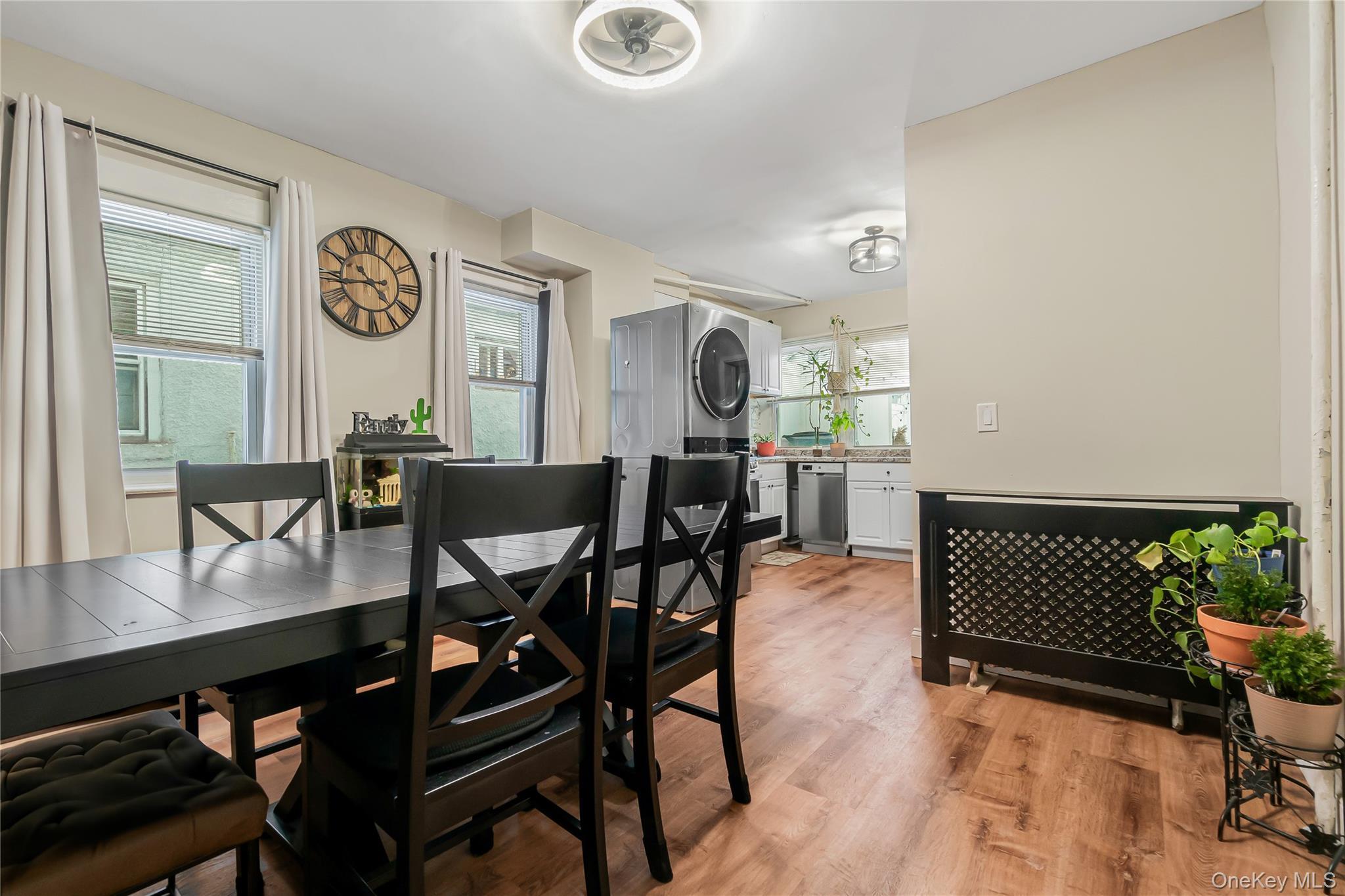 Single Family Sutter  Queens, NY 11417, MLS-956432-10