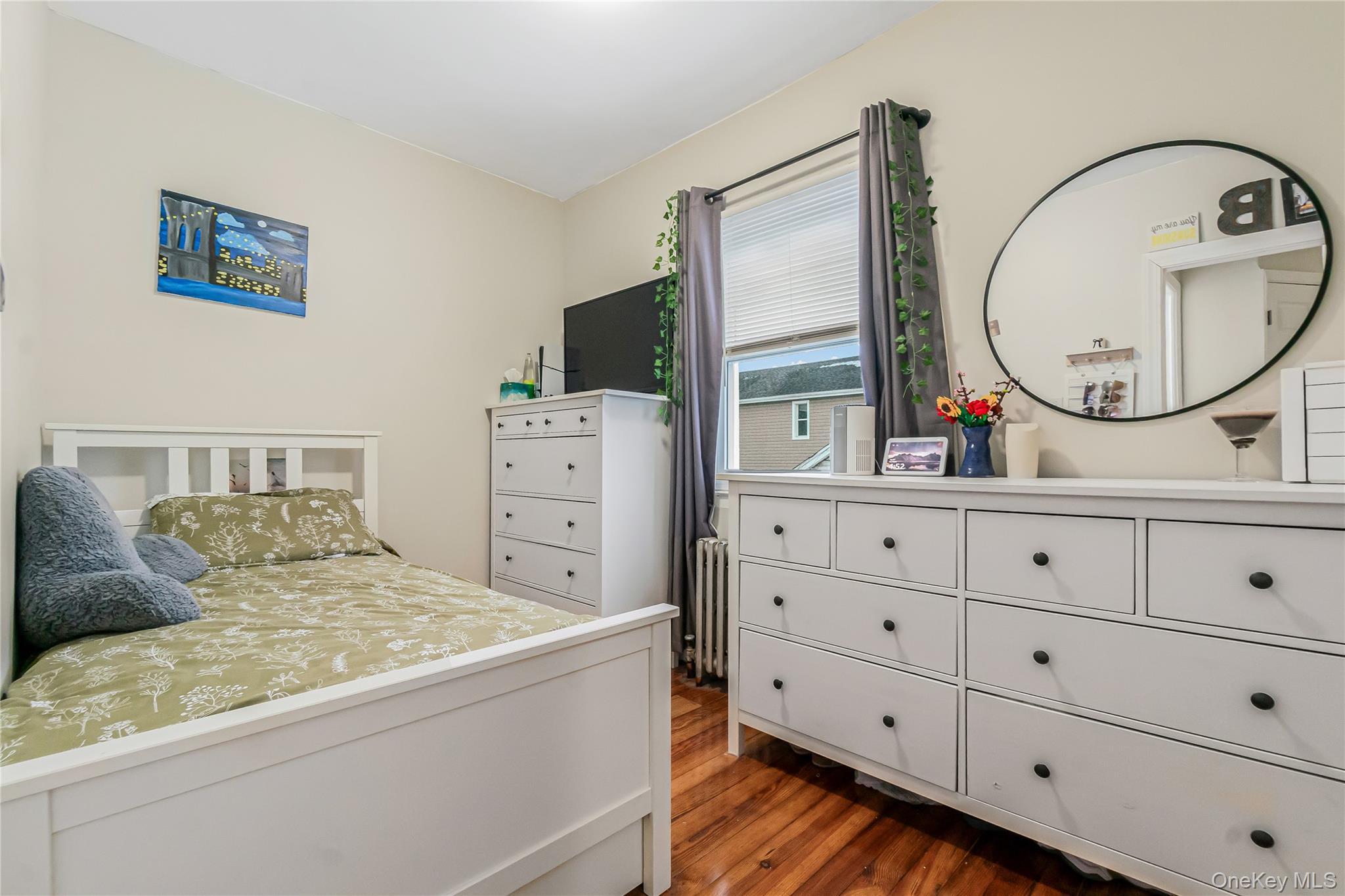 Single Family Sutter  Queens, NY 11417, MLS-956432-22