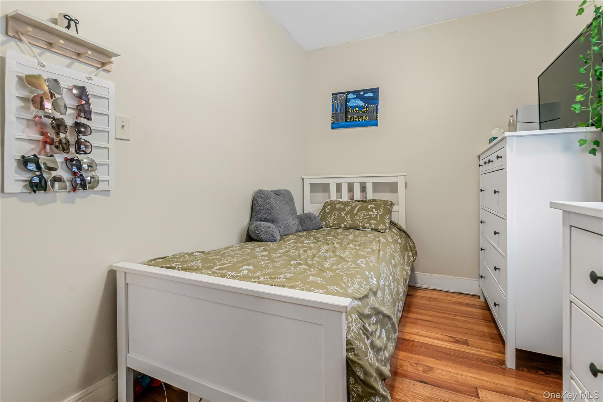 Single Family Sutter  Queens, NY 11417, MLS-956432-23