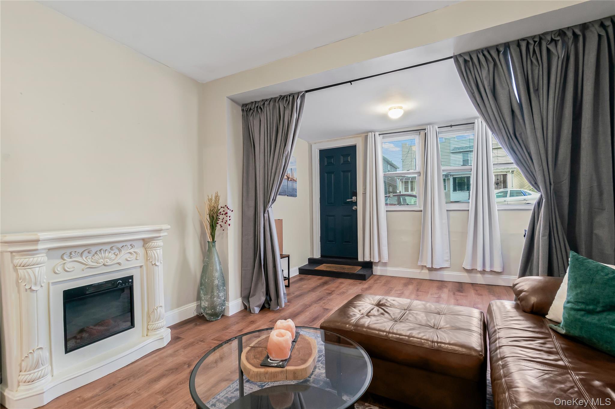 Single Family Sutter  Queens, NY 11417, MLS-956432-4