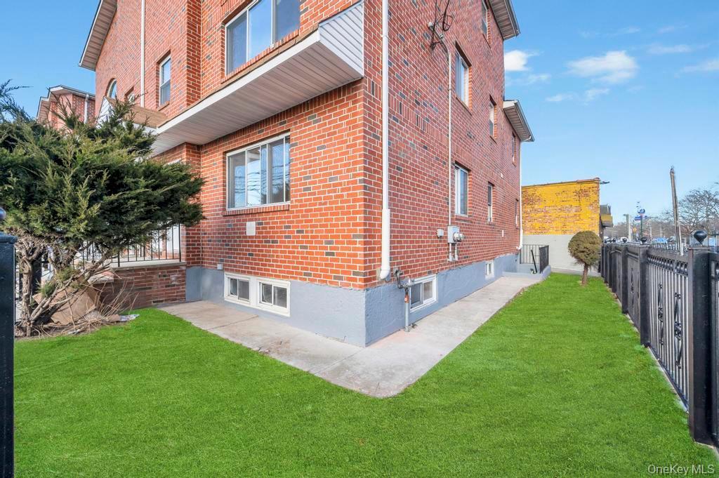 Single Family 103rd  Brooklyn, NY 11236, MLS-956435-6
