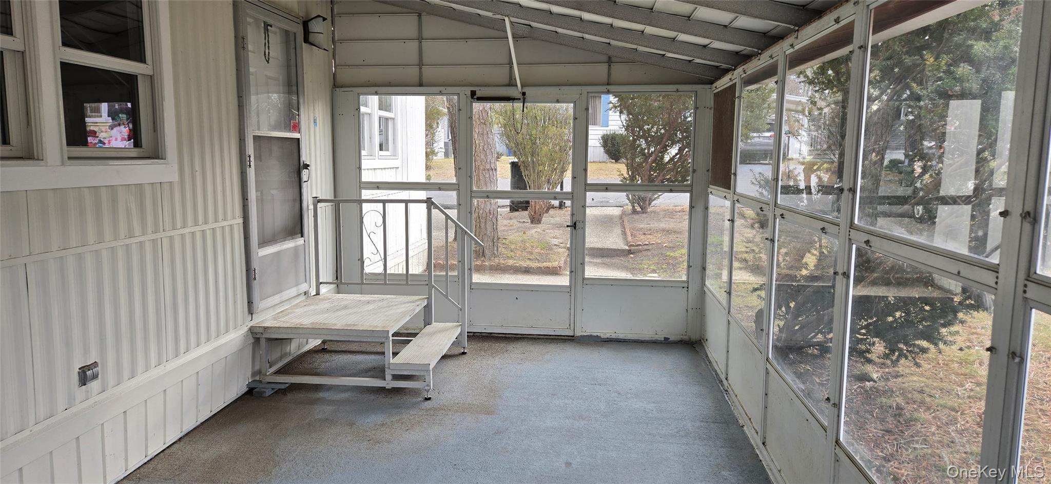 Single Family Riverleigh Ave Unit 116  Suffolk County, NY 11901, MLS-956516-5