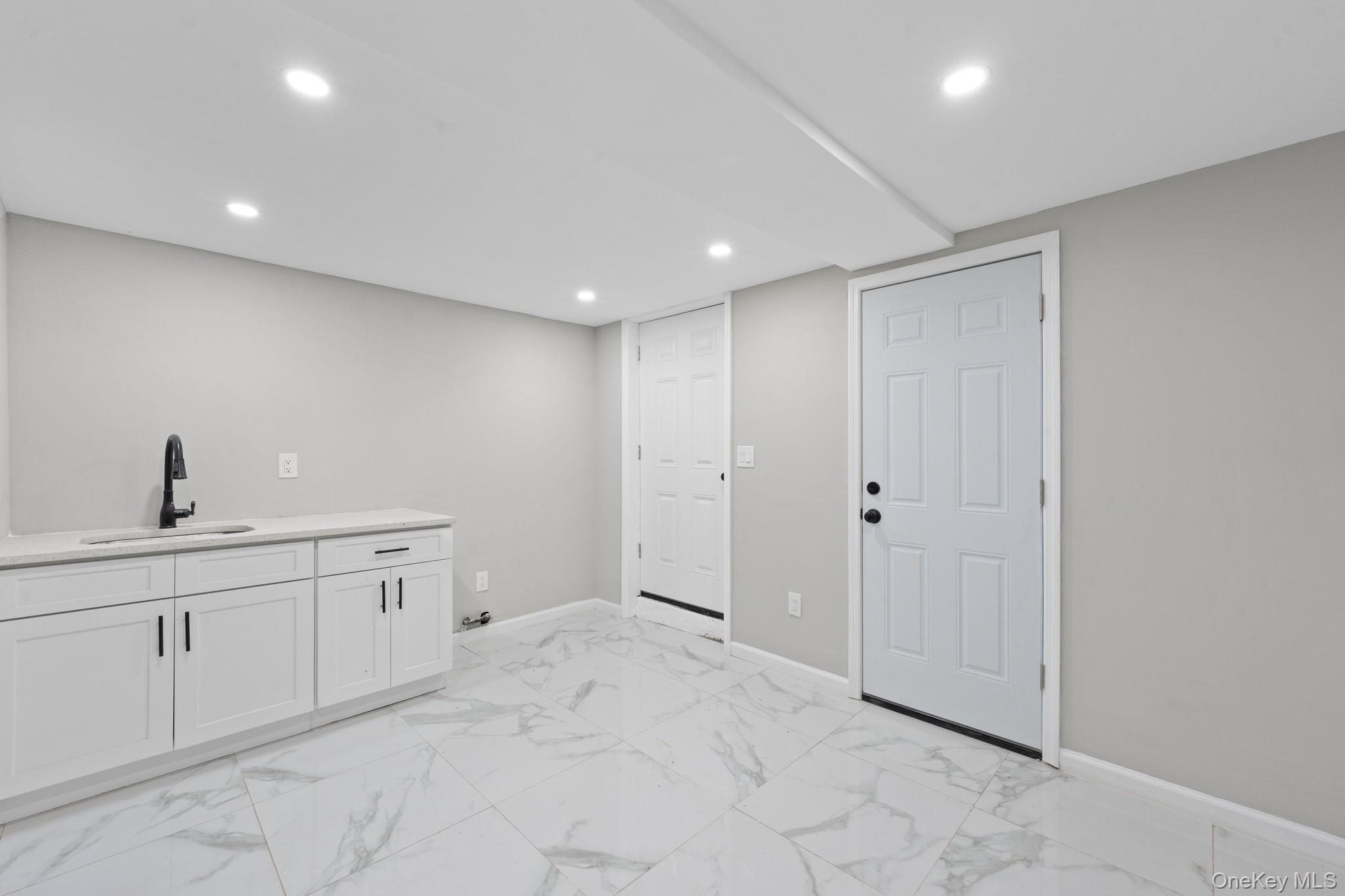 Single Family 116th  Queens, NY 11420, MLS-956539-16