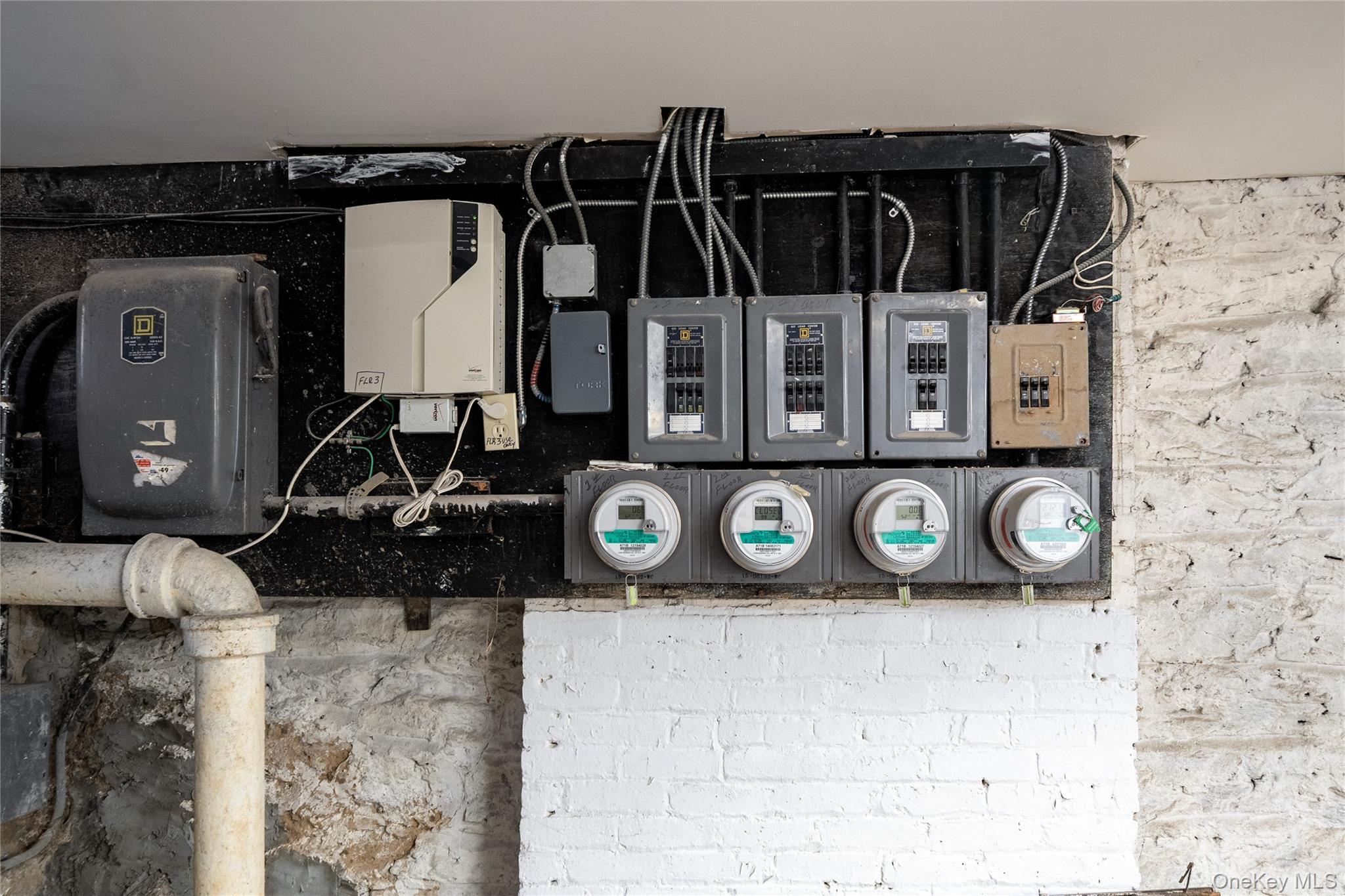 Single Family Himrod Queens, NY 11385, MLS-956567-22