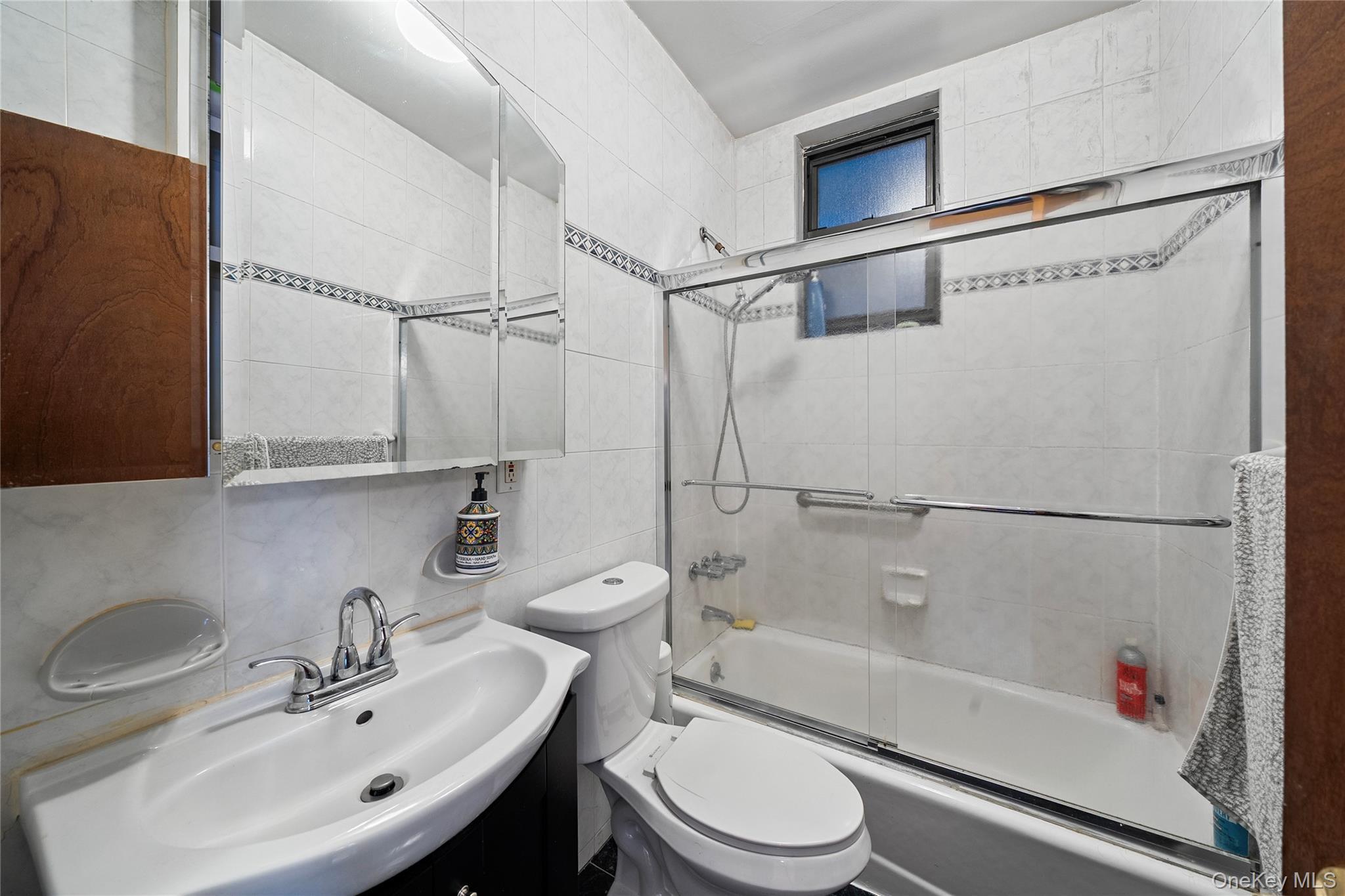 Single Family Himrod Queens, NY 11385, MLS-956567-9