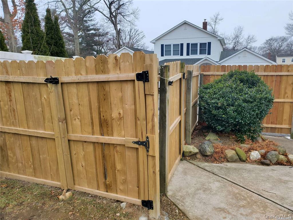Single Family Murdock Street Suffolk County, NY 11746, MLS-956651-16