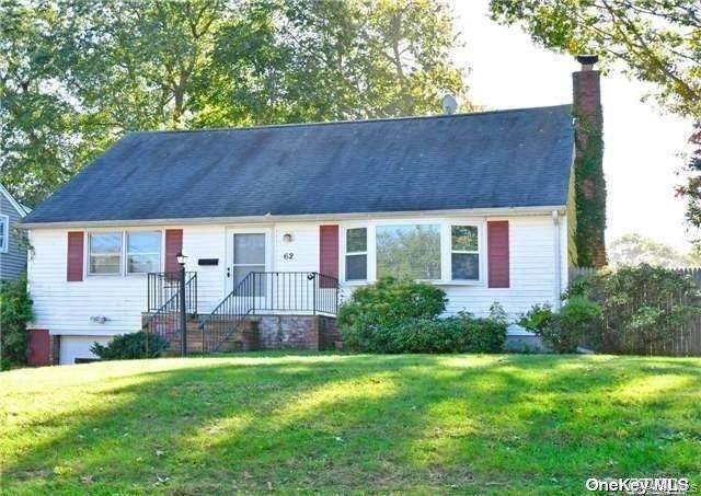Single Family Murdock Street  Suffolk County, NY 11746, MLS-956651-17