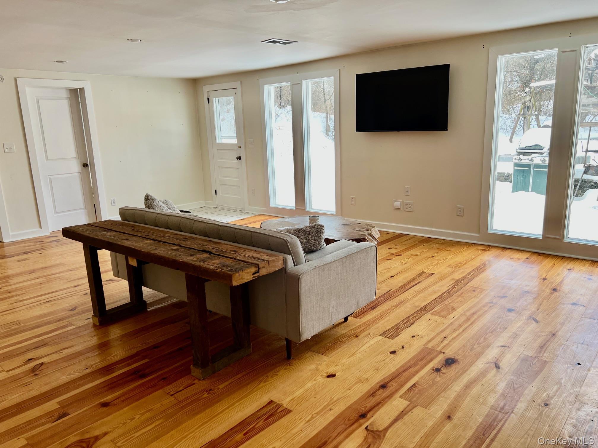 Single Family Salt Point  Dutchess County, NY 12569, MLS-956697-14