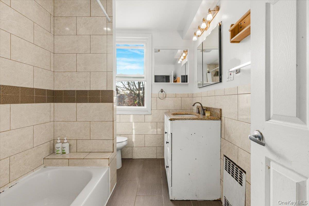 Single Family 87th  Queens, NY 11421, MLS-956738-11