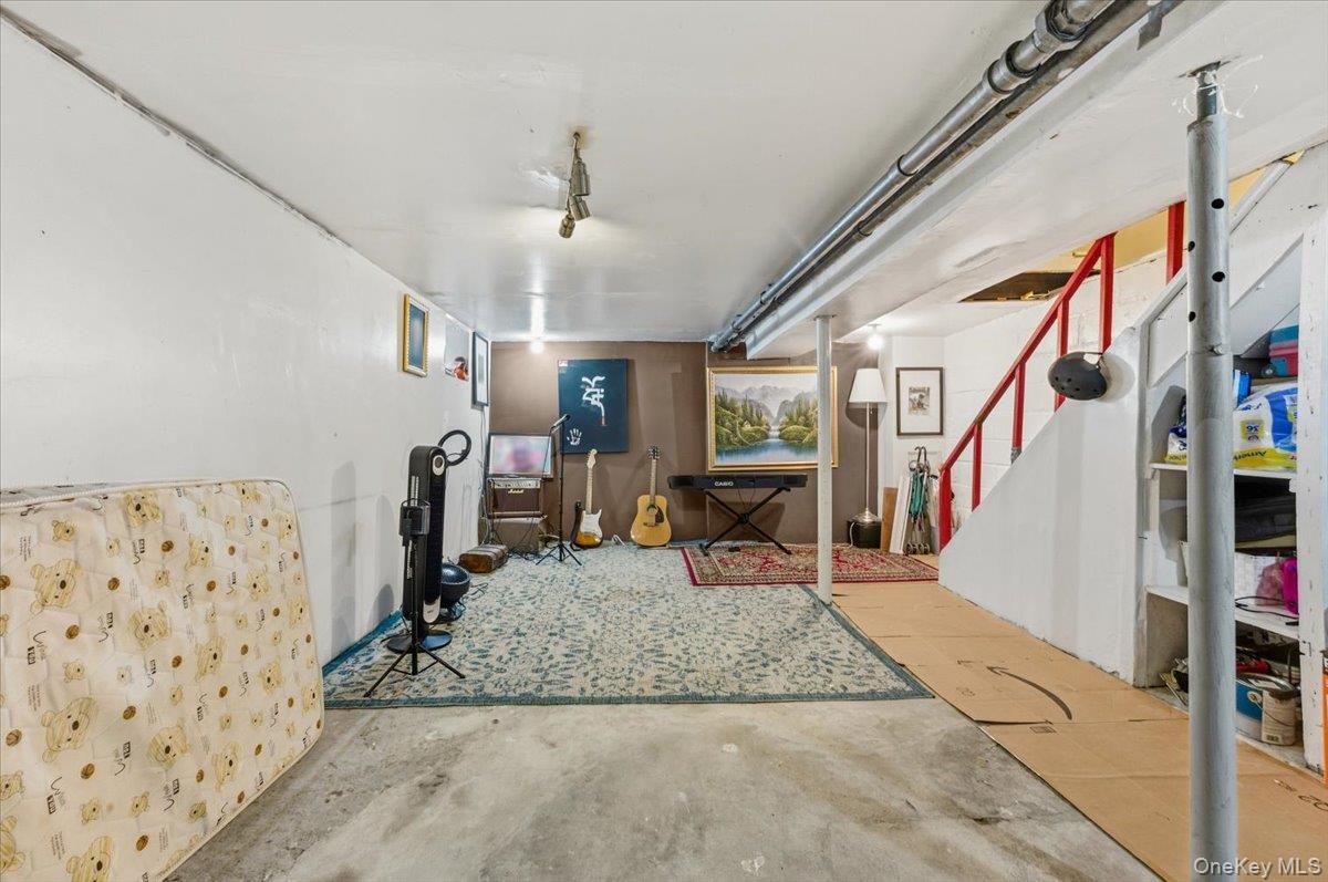 Single Family 87th  Queens, NY 11421, MLS-956738-20