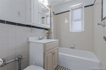 Coop Douglaston  Queens, NY 11363, MLS-956773-12