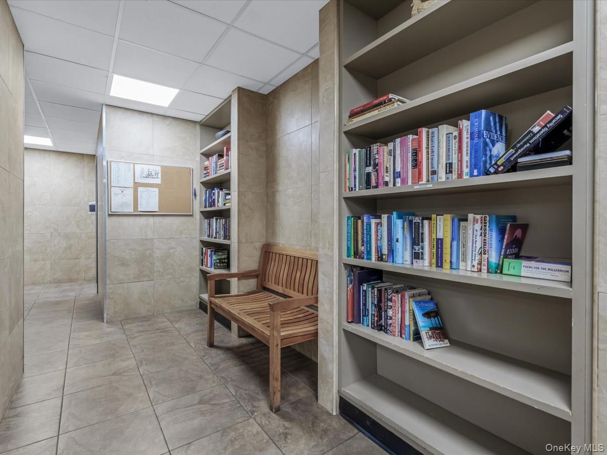 Coop Douglaston  Queens, NY 11363, MLS-956773-15