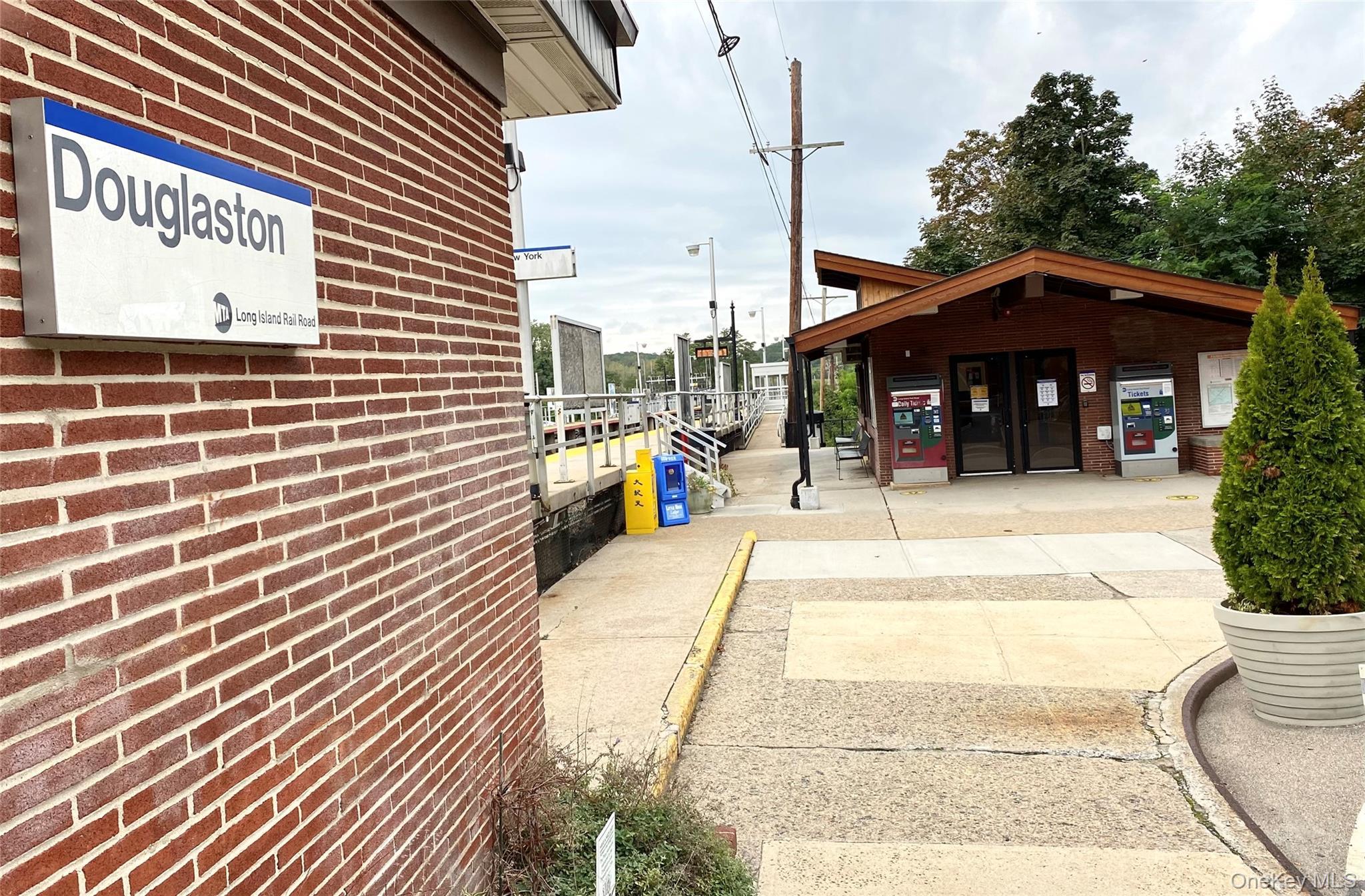 Coop Douglaston  Queens, NY 11363, MLS-956773-18