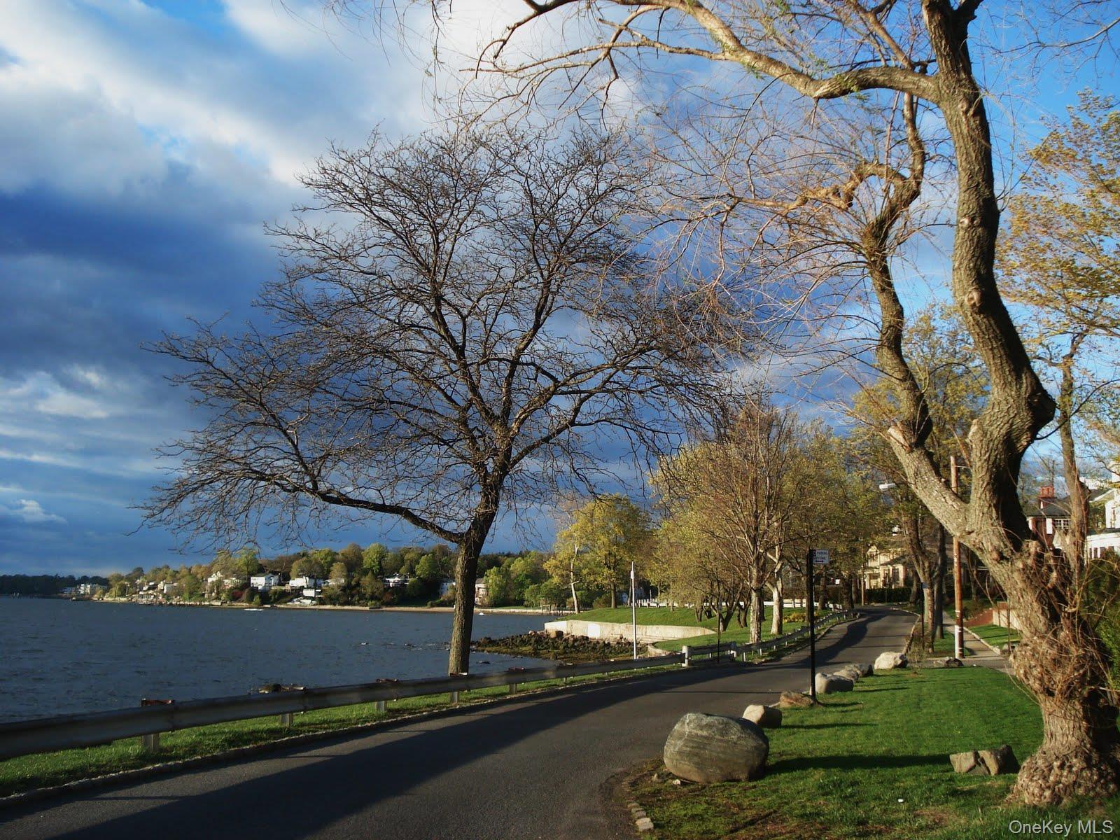 Coop Douglaston  Queens, NY 11363, MLS-956773-19