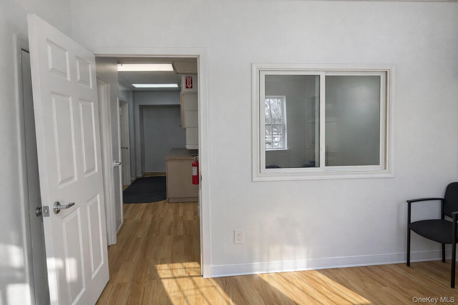 Commercial Lease Pelham  Bronx, NY 10469, MLS-956784-5