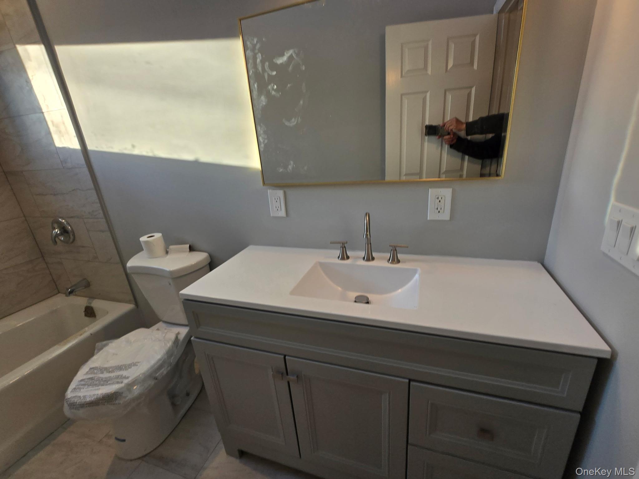 Single Family Babylon  Suffolk County, NY 11789, MLS-956887-10