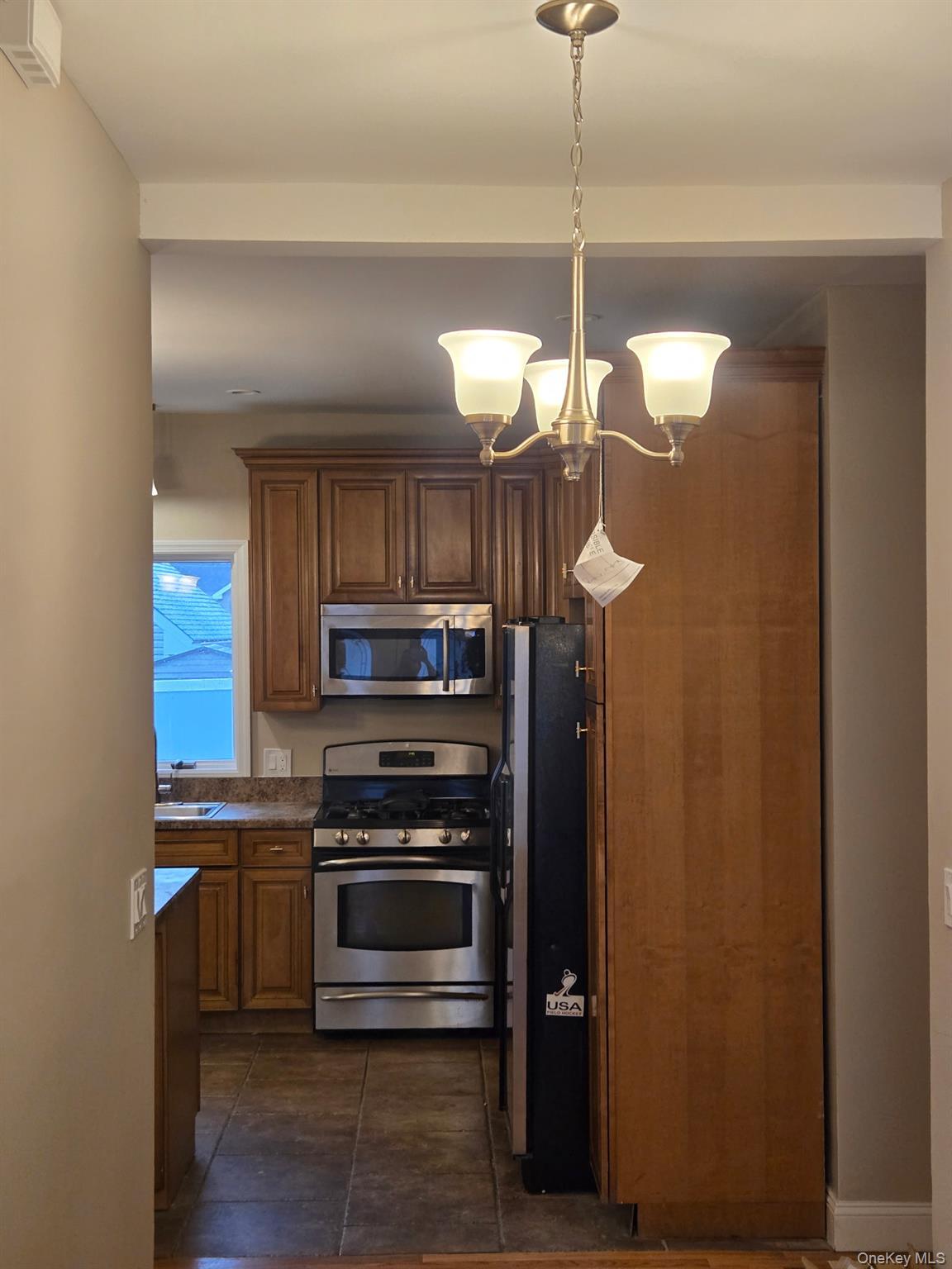 Single Family Babylon  Suffolk County, NY 11789, MLS-956887-3