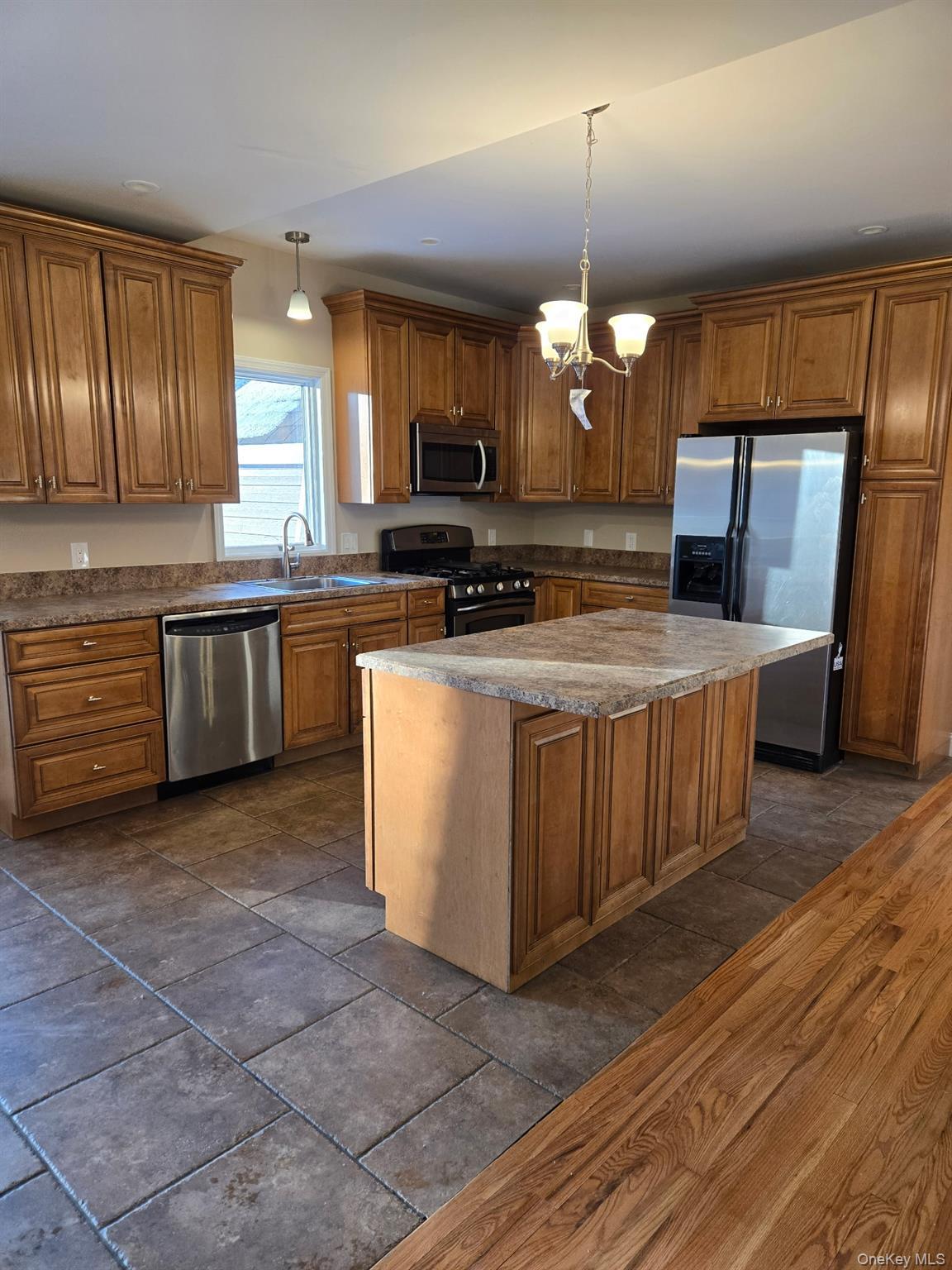 Single Family Babylon  Suffolk County, NY 11789, MLS-956887-4