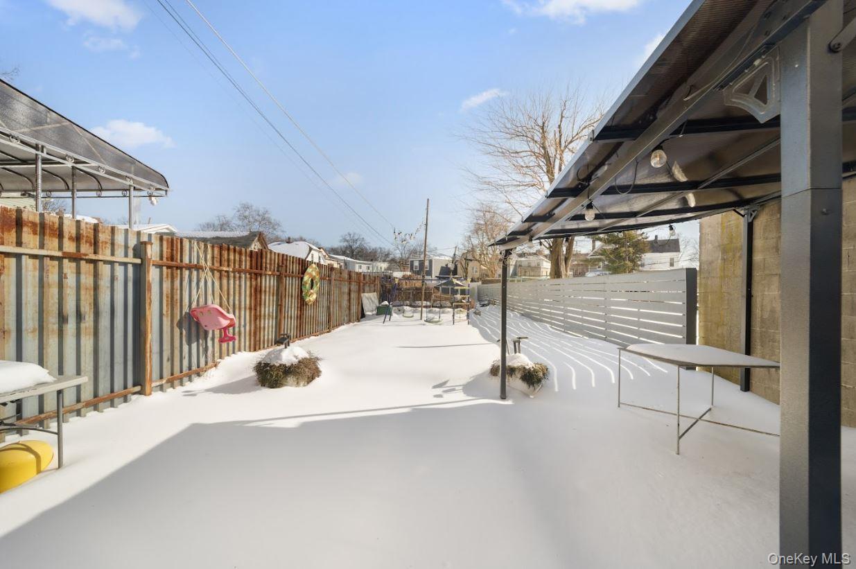 Single Family Jackie Robinson  Brooklyn, NY 11207, MLS-956890-23