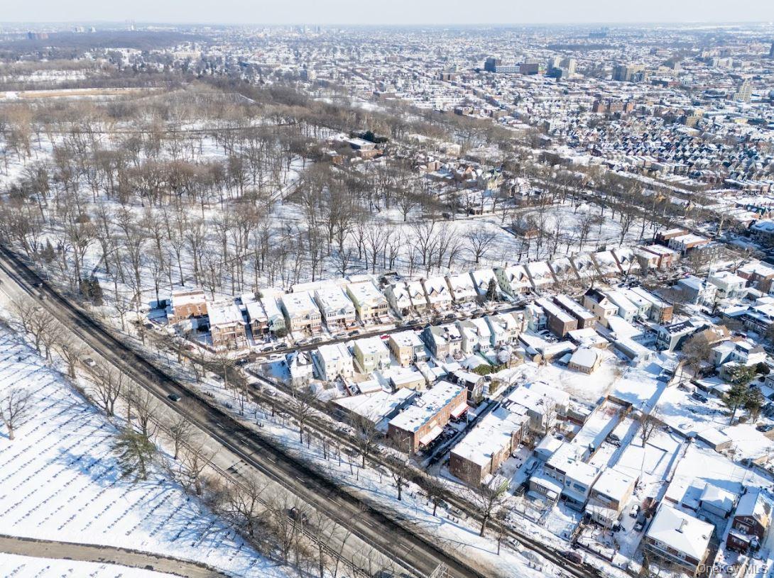 Single Family Jackie Robinson  Brooklyn, NY 11207, MLS-956890-28