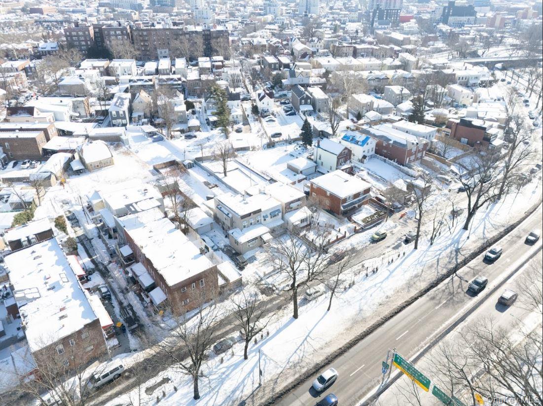 Single Family Jackie Robinson  Brooklyn, NY 11207, MLS-956890-31