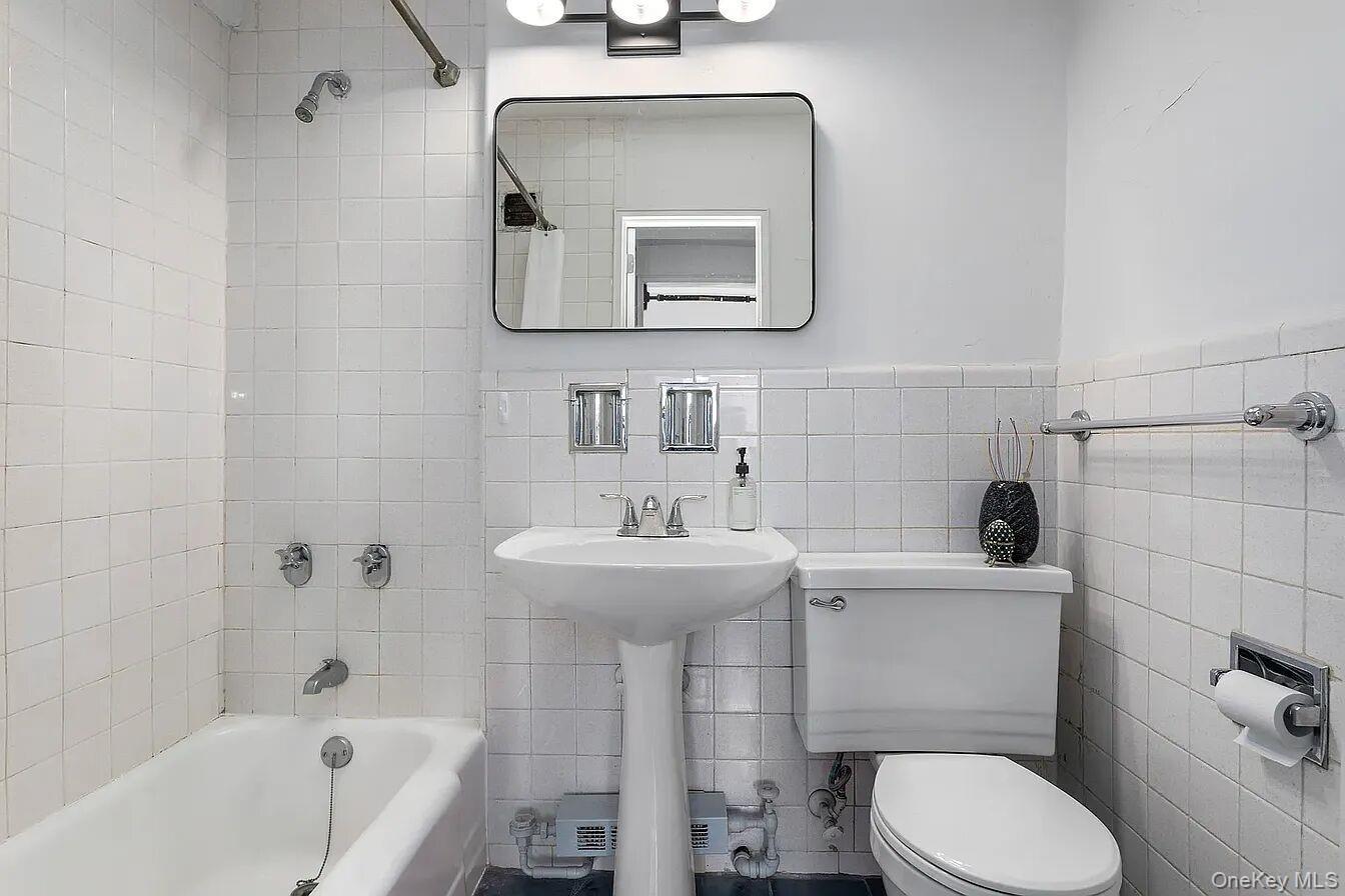 Coop 69th  Manhattan, NY 10021, MLS-956891-4