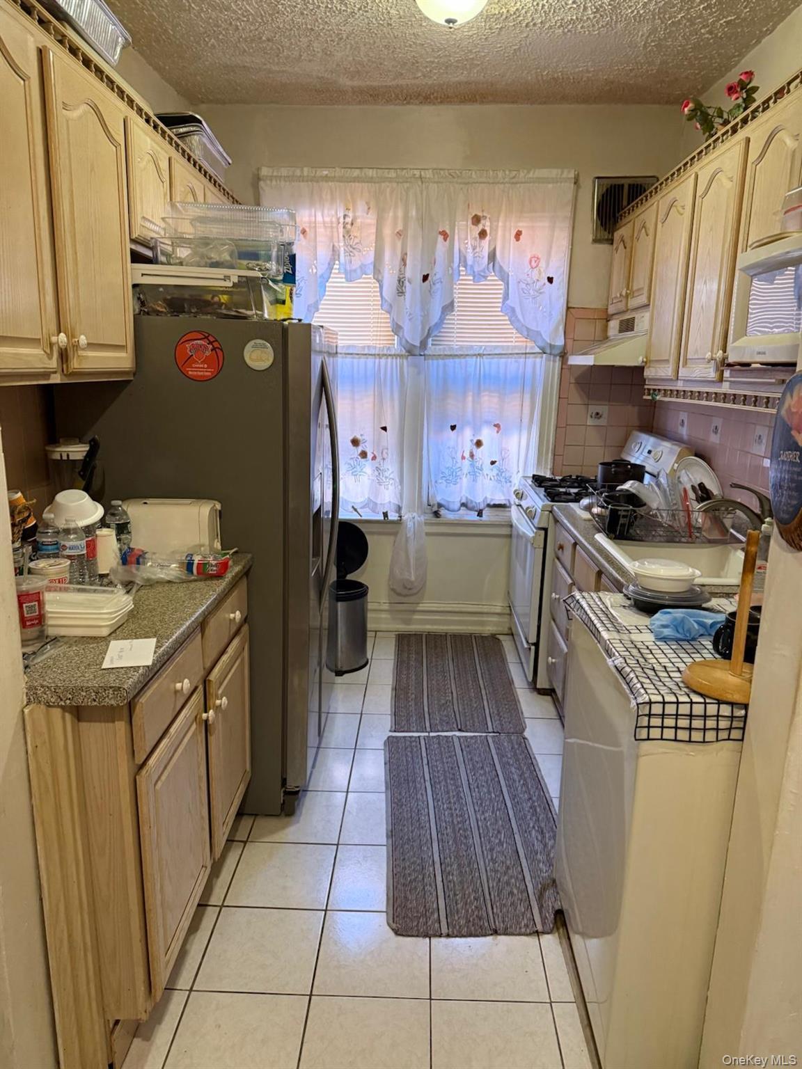 Single Family Ellis  Bronx, NY 10472, MLS-956897-10