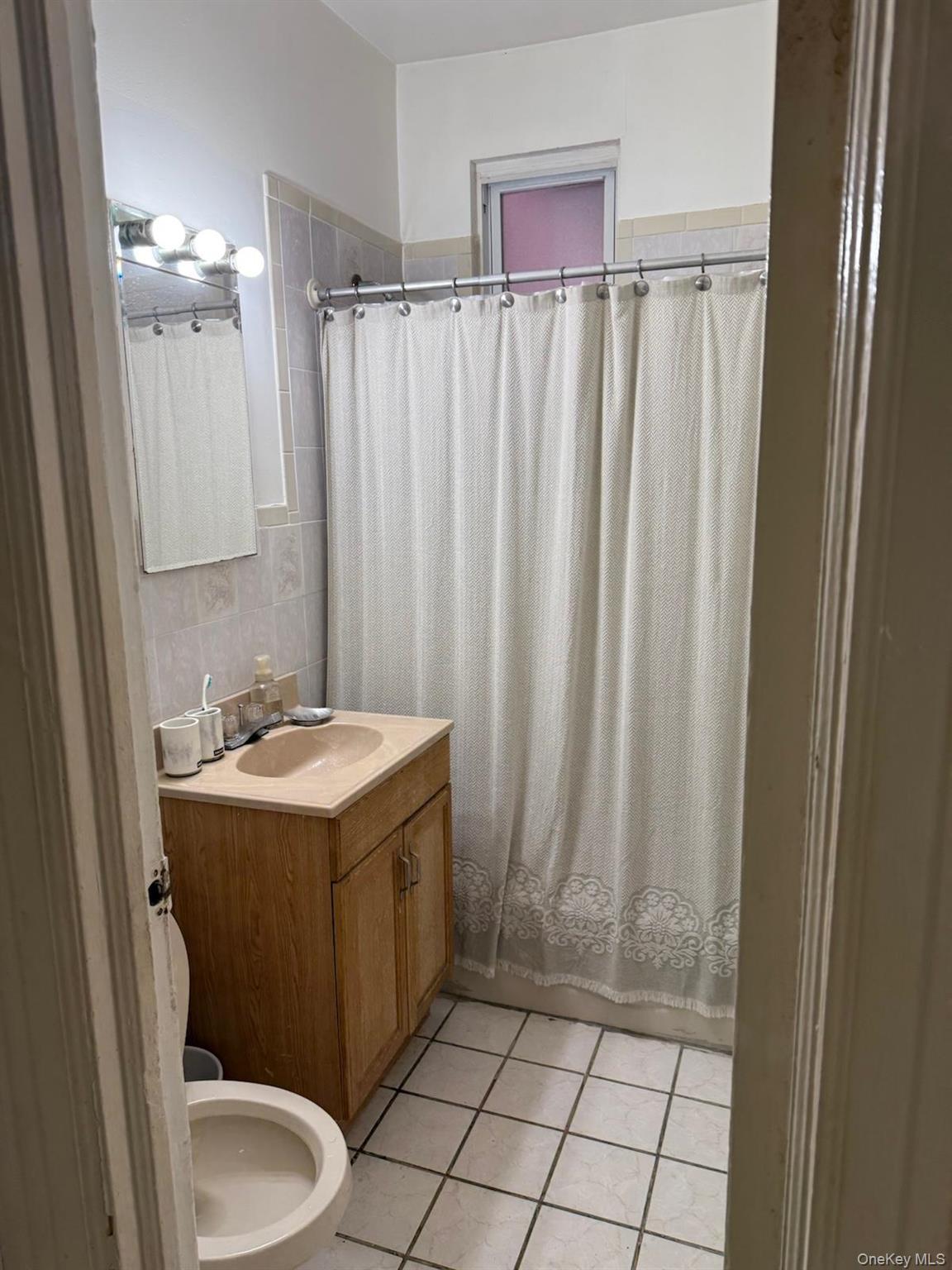 Single Family Ellis  Bronx, NY 10472, MLS-956897-18